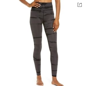 Zella Tie Dye Seamless High Rise Ankle Leggings.